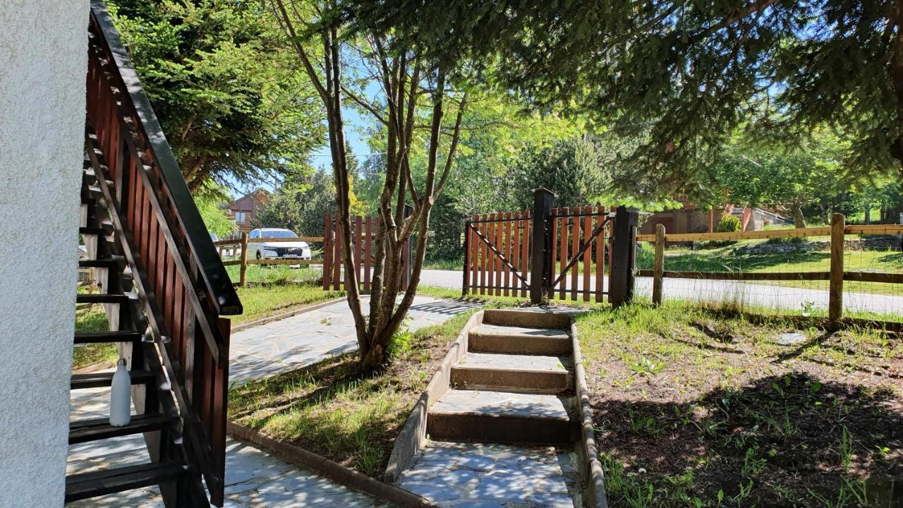 Chalet Individuel Les Sorbiers - 80M2 - Jardin - Barbecue - Wifi - Netflix - Ski & Randonnee - Pyrenees Catalanes Francaises - Эин Экстерьер фото